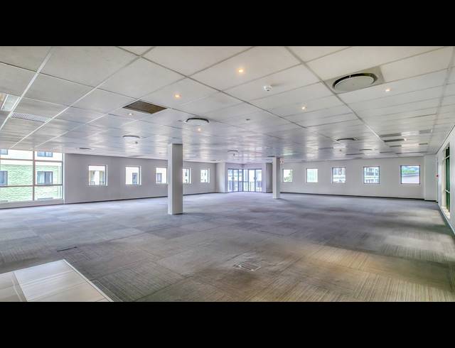 556M² BUSINESS CENTRE TO LET IN MORNINGSIDE